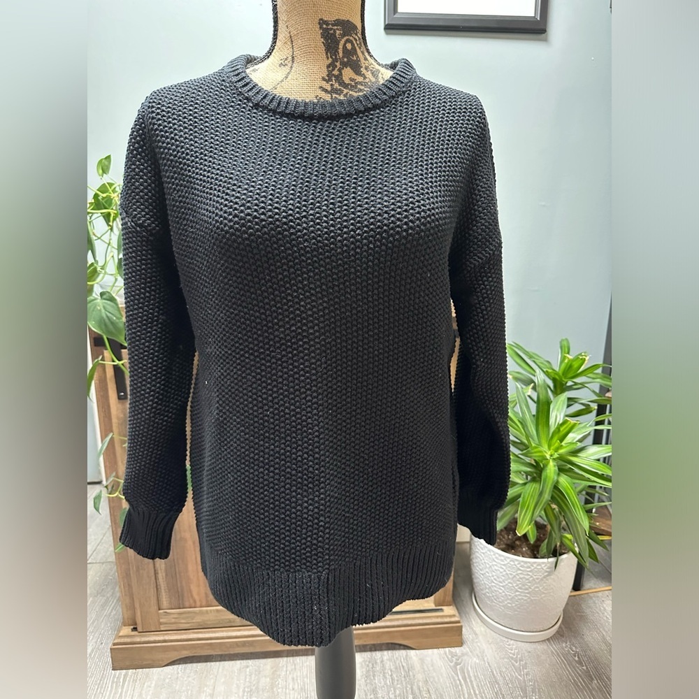 Old Navy sweater, size XS. Tunic length.
